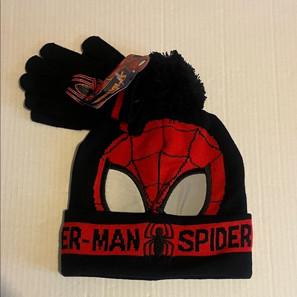 Spider-Man Black and Red Beanie and Gloves Set (Kids) - Picture 2 of 6